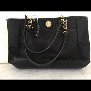 New with tag Tommy Hilfiger Purse